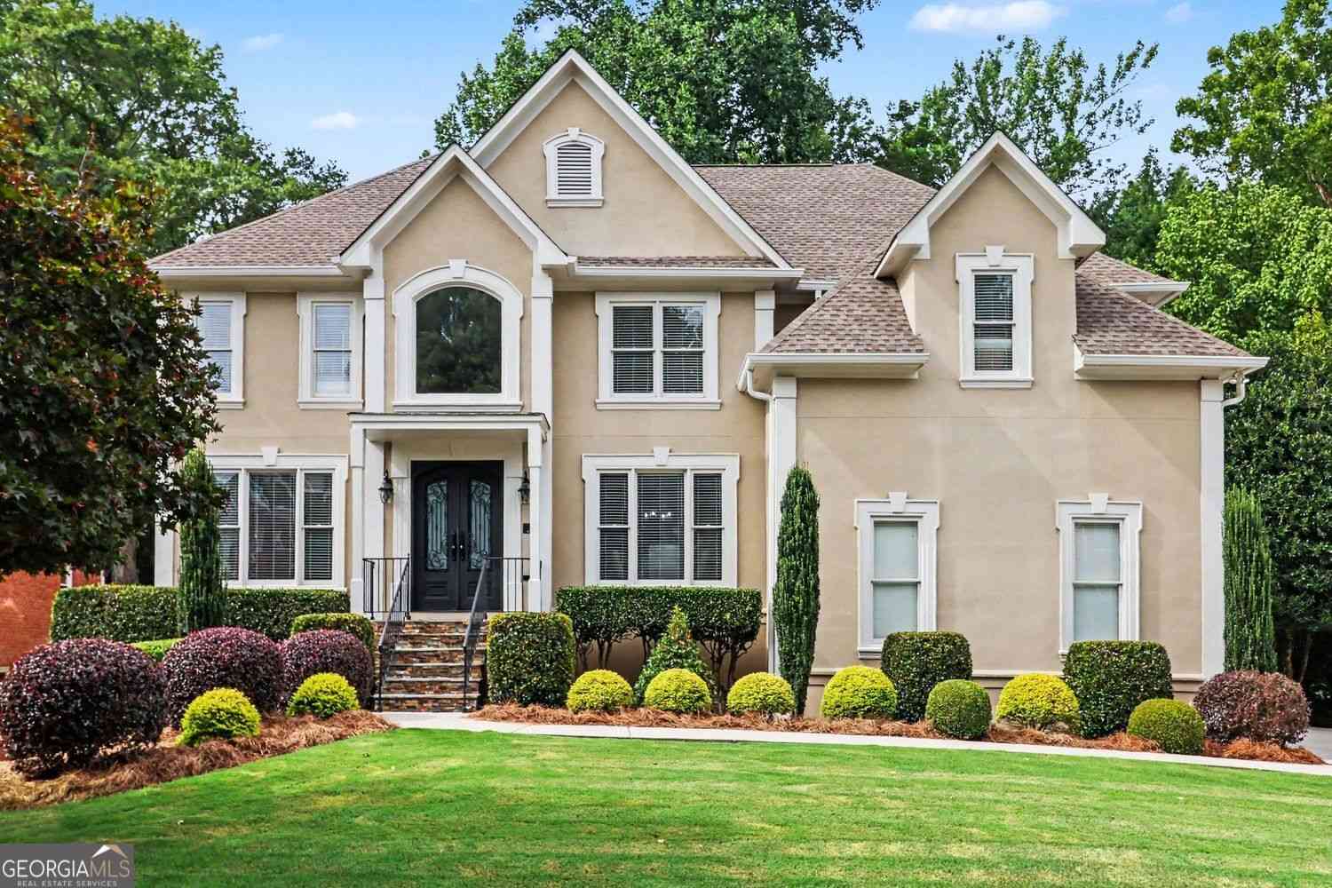 Homes For Sale - 1135 Jennifer Oaks Drive<br/> Fulton County, Alpharetta, GA 30004