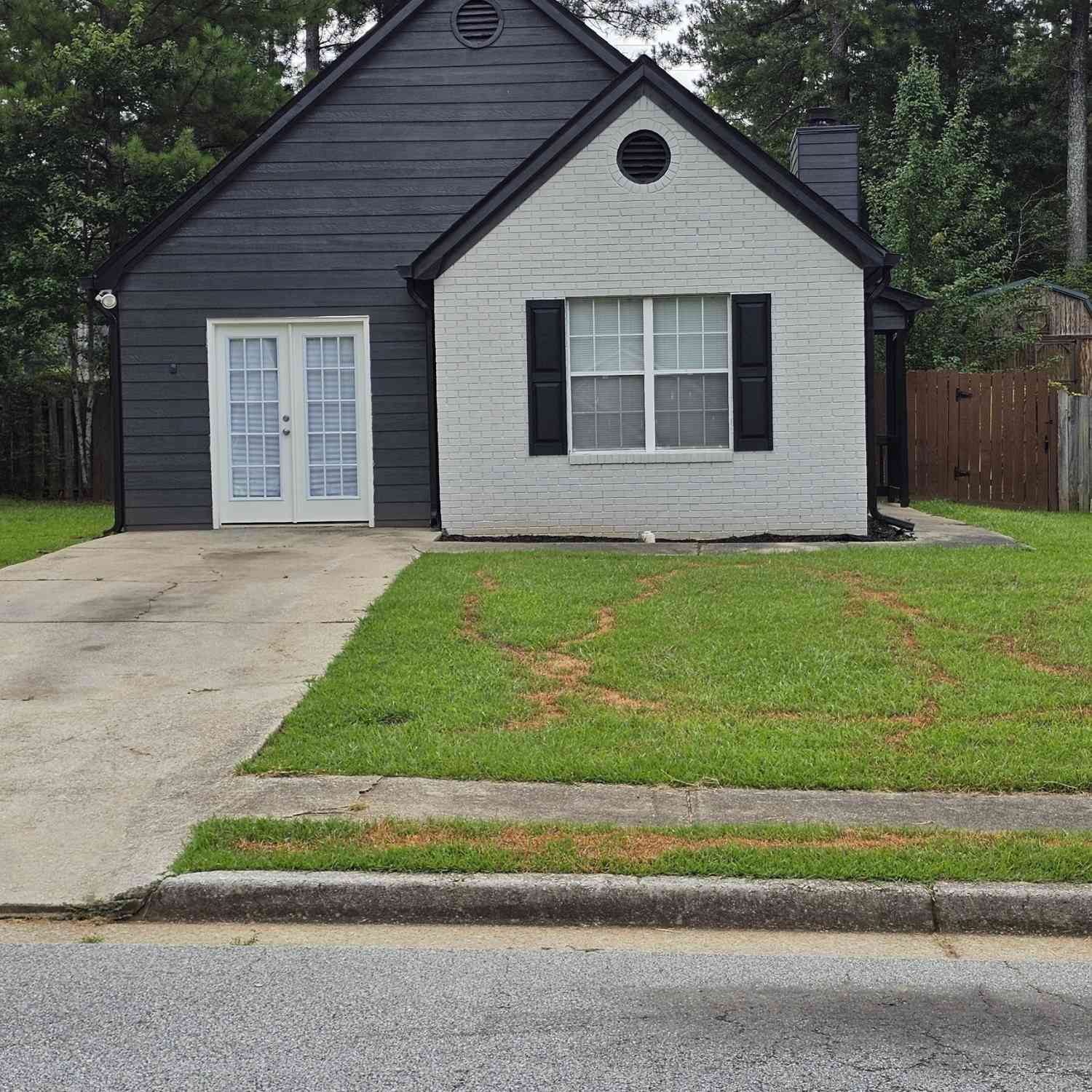 Homes For Sale - 1488 Cain Court N<br/> Douglasville, GA 30134