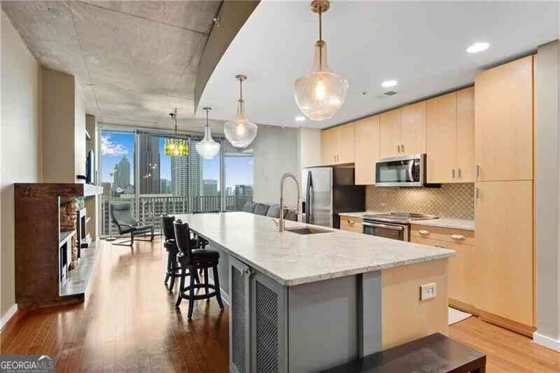 Condo For Sale - 860 Peachtree Street NE #2504<br/> Atlanta, GA 30308