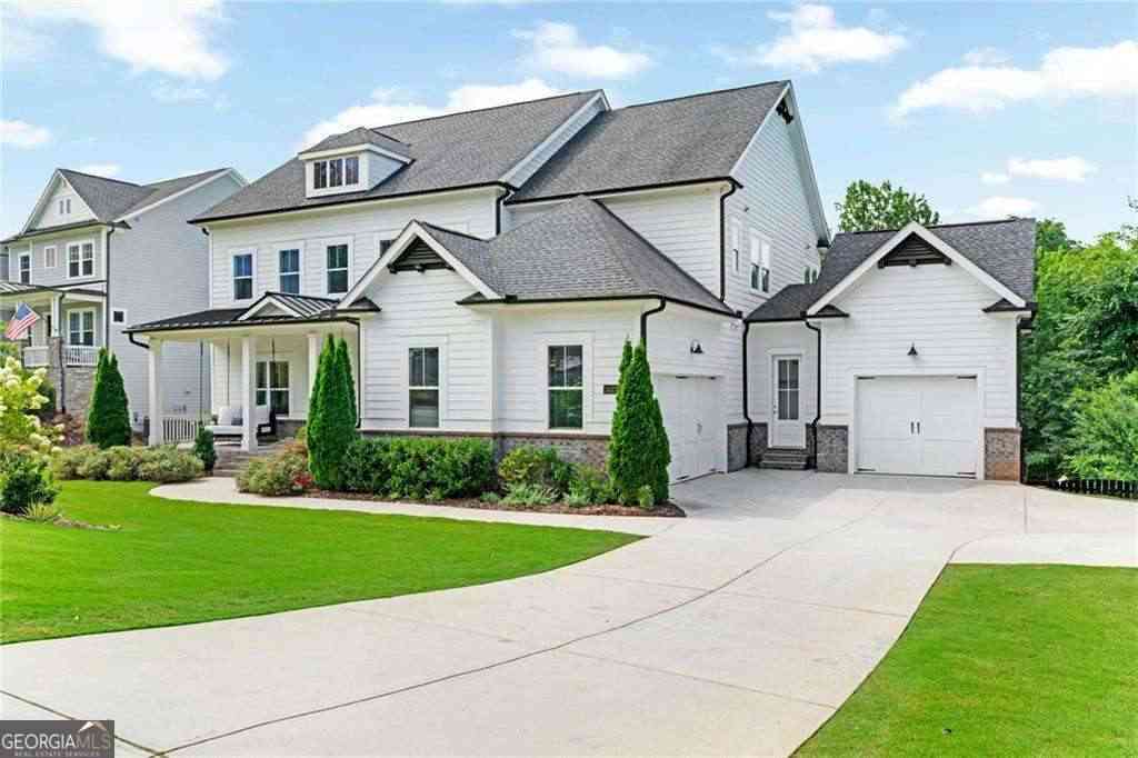 Homes For Sale - 16270 Grand Litchfield Drive<br/> Fulton County, Roswell, GA 30075