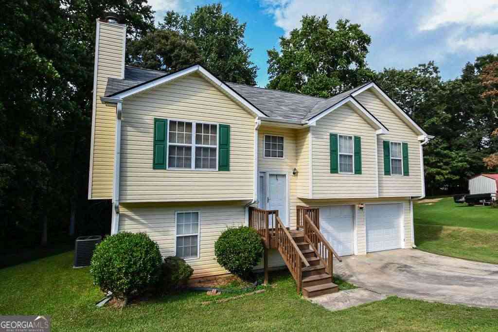 Homes For Sale - 3864 Amber Glen Lane<br/> Gainesville, GA 30507