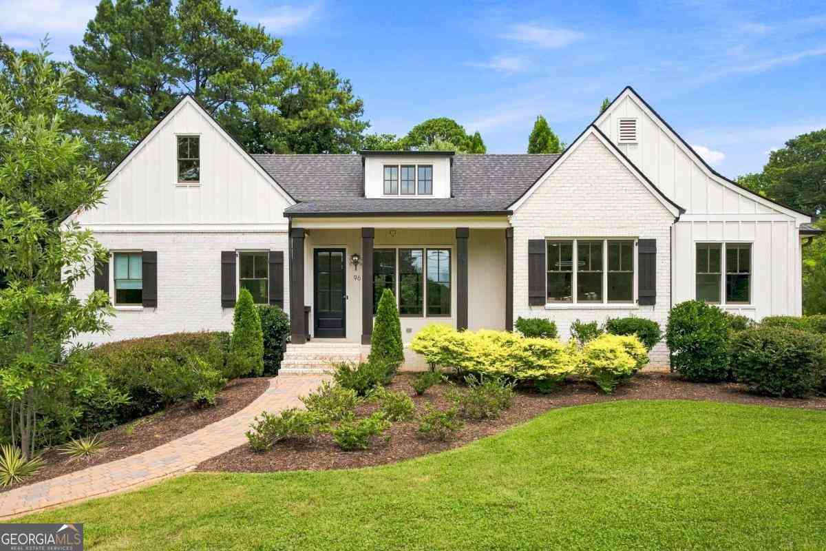 Homes For Sale - 96 Woodstock Road<br/> Fulton County, Roswell, GA 30075