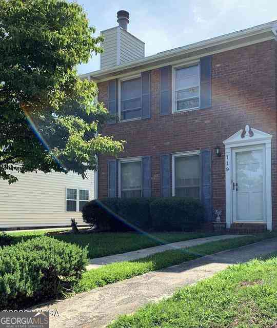 Townhouse For Sale - 119 N Springs Court<br/> Macon, GA 31210