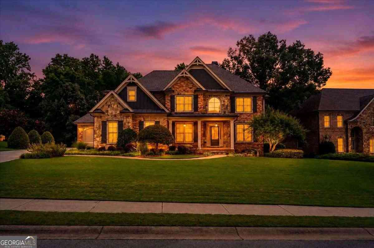 Homes For Sale - 4703 Grandview Parkway<br/> Flowery Branch, GA 30542