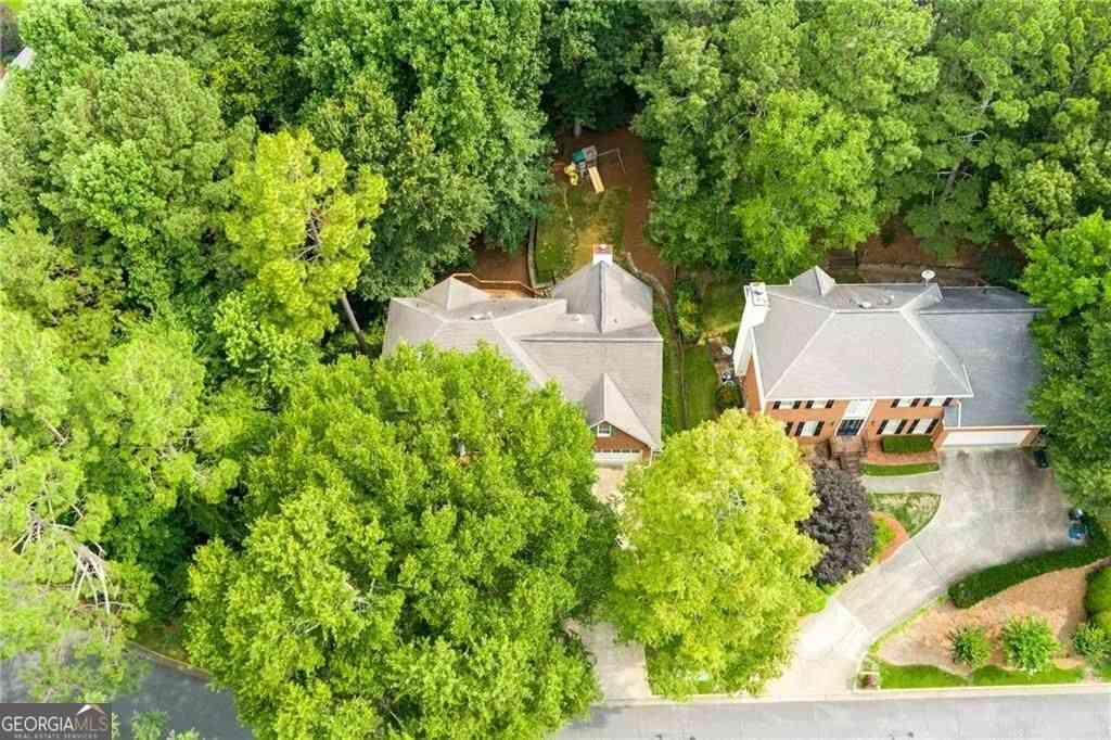 Homes For Sale - 10785 Tuxford Drive<br/> Fulton County, Alpharetta, GA 30022