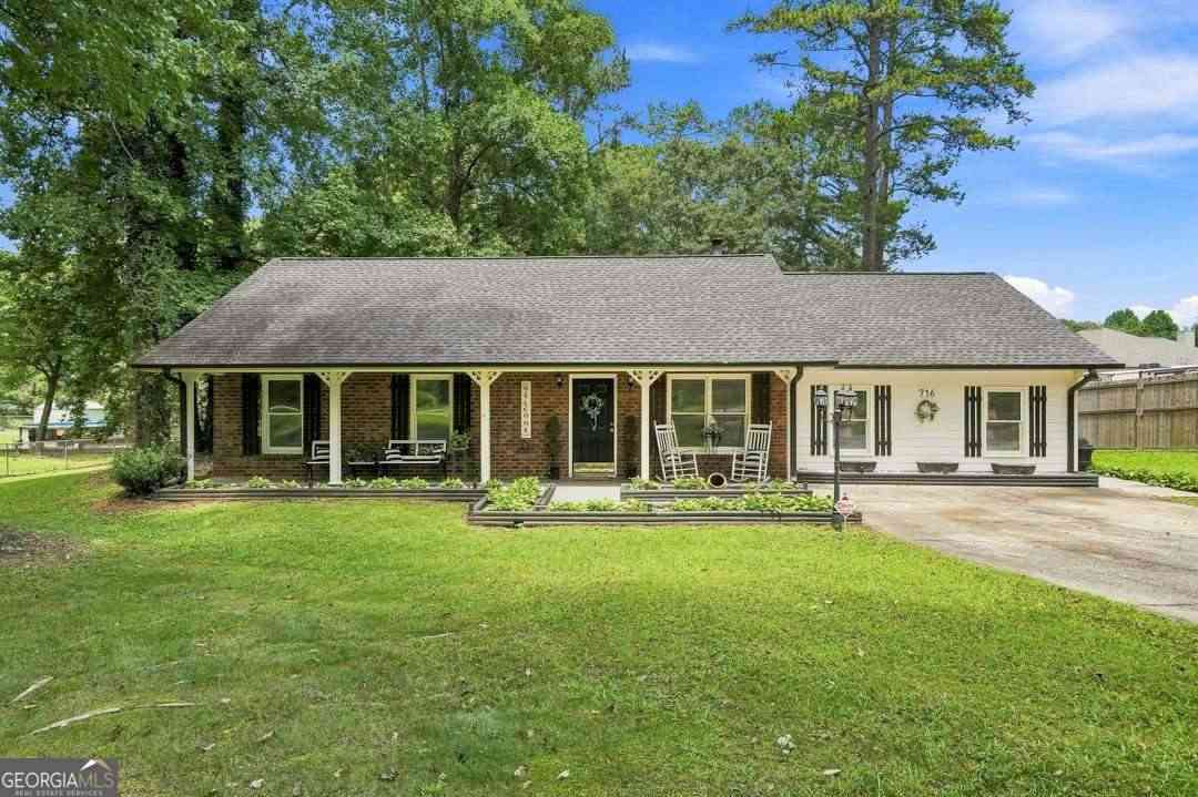 Homes For Sale - 716 County Line Auburn Road<br/> Winder, GA 30680