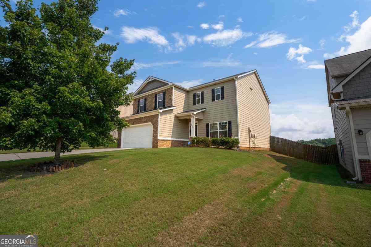Homes For Sale - 2052 Massey Lane<br/> Winder, GA 30680