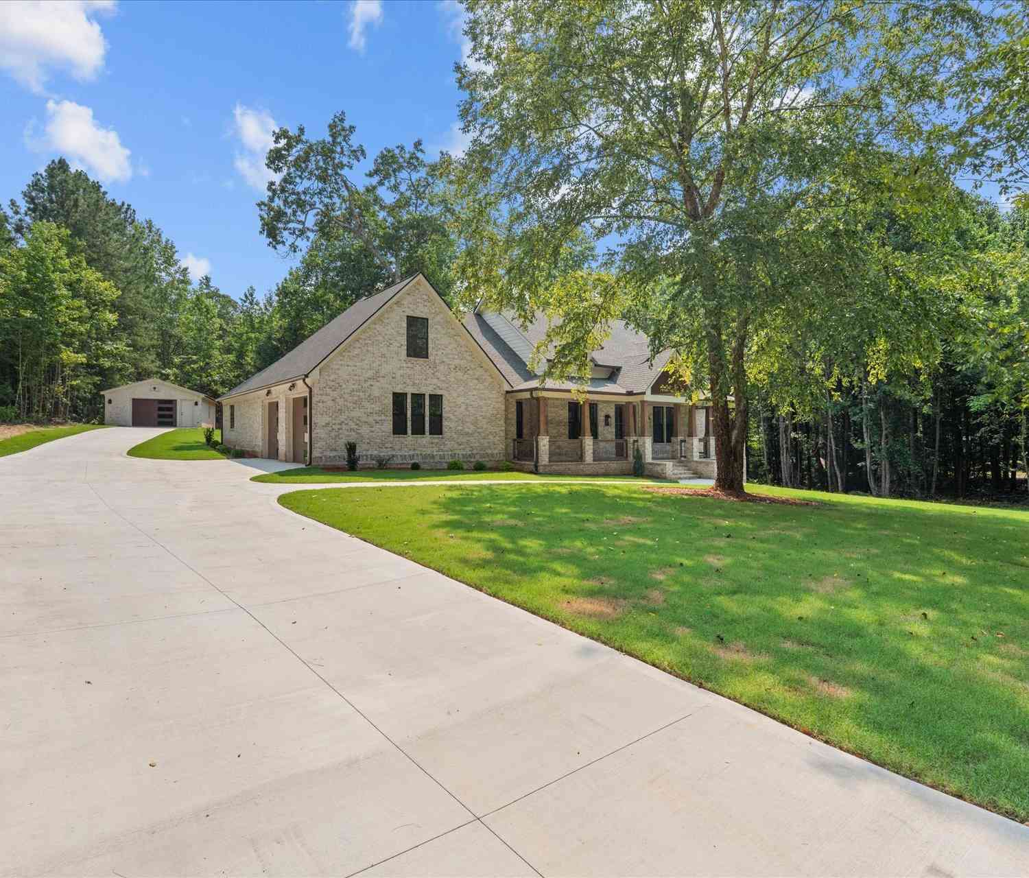 Homes For Sale - 335 Gilley Road<br/> Carrollton, GA 30116