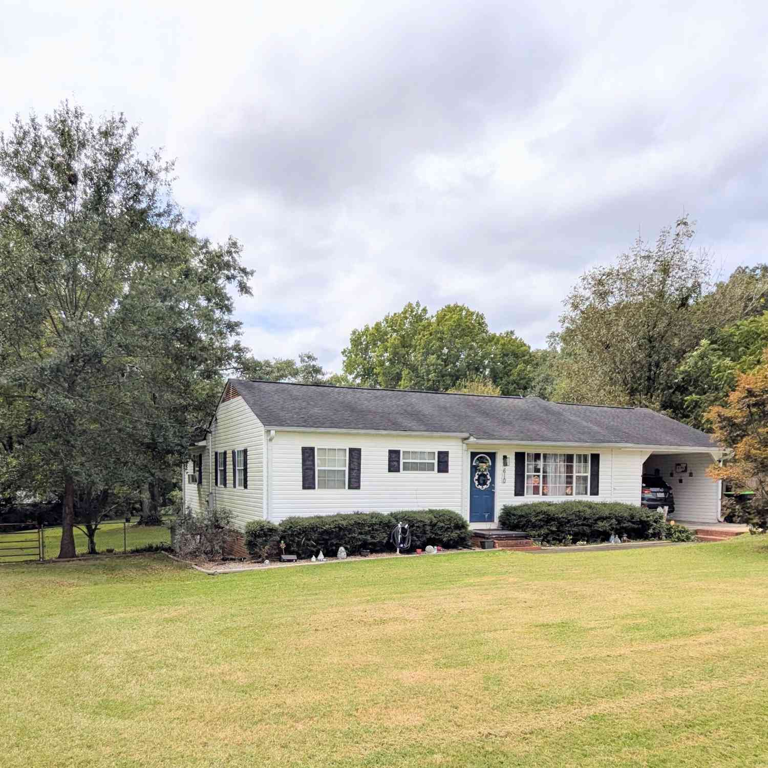 Homes For Sale - 610 Spencer Street<br/> Barnesville, GA 30204