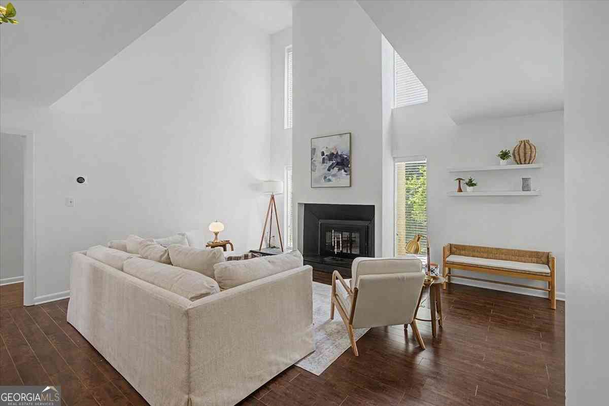 Condo For Sale - 1323 S Ponce De Leon Avenue NE<br/> Dekalb County, Atlanta, GA 30306