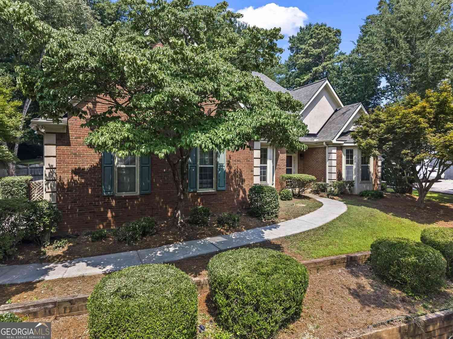 Townhouse For Sale - 2161 Major Loring Way<br/> Marietta, GA 30064