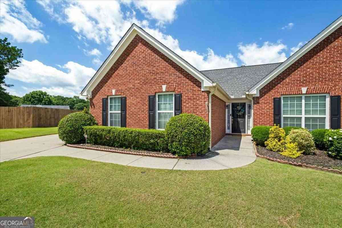 Homes For Sale - 2615 Snowcrest Place<br/> Bethlehem, GA 30620