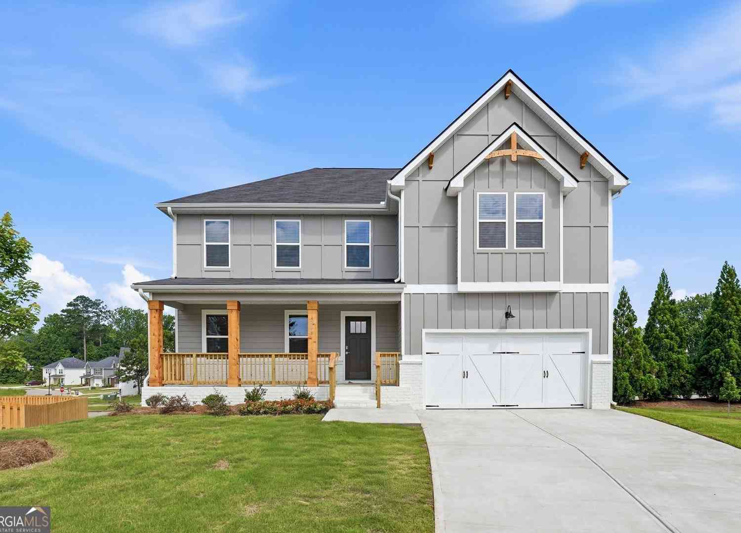 Homes For Sale - 206 Freshwater Court<br/> LaGrange, GA 30241