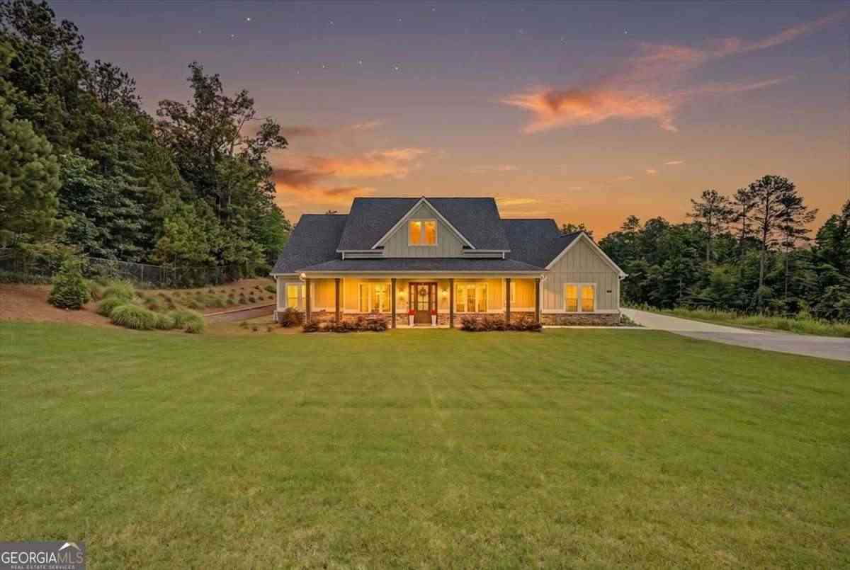 Homes For Sale - 2700 Old Cartersville Road<br/> Dallas, GA 30132