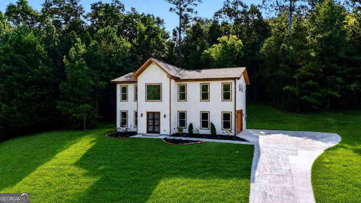 Homes For Sale - 524 Wild Cherry Court<br/> Fulton County, Palmetto, GA 30268