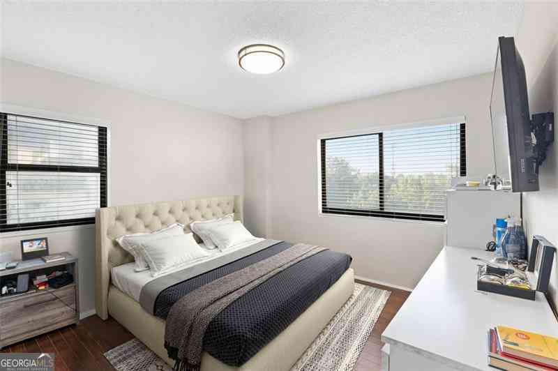 Condo For Sale - 795 Hammond Drive #505<br/> Atlanta, GA 30328