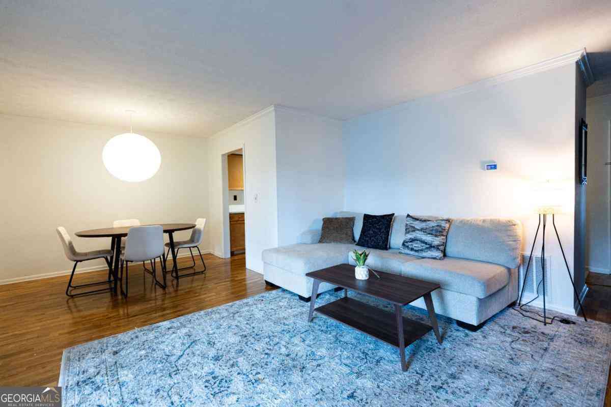 Condo For Sale - 1150 Collier Road NW #11I<br/> Atlanta, GA 30318