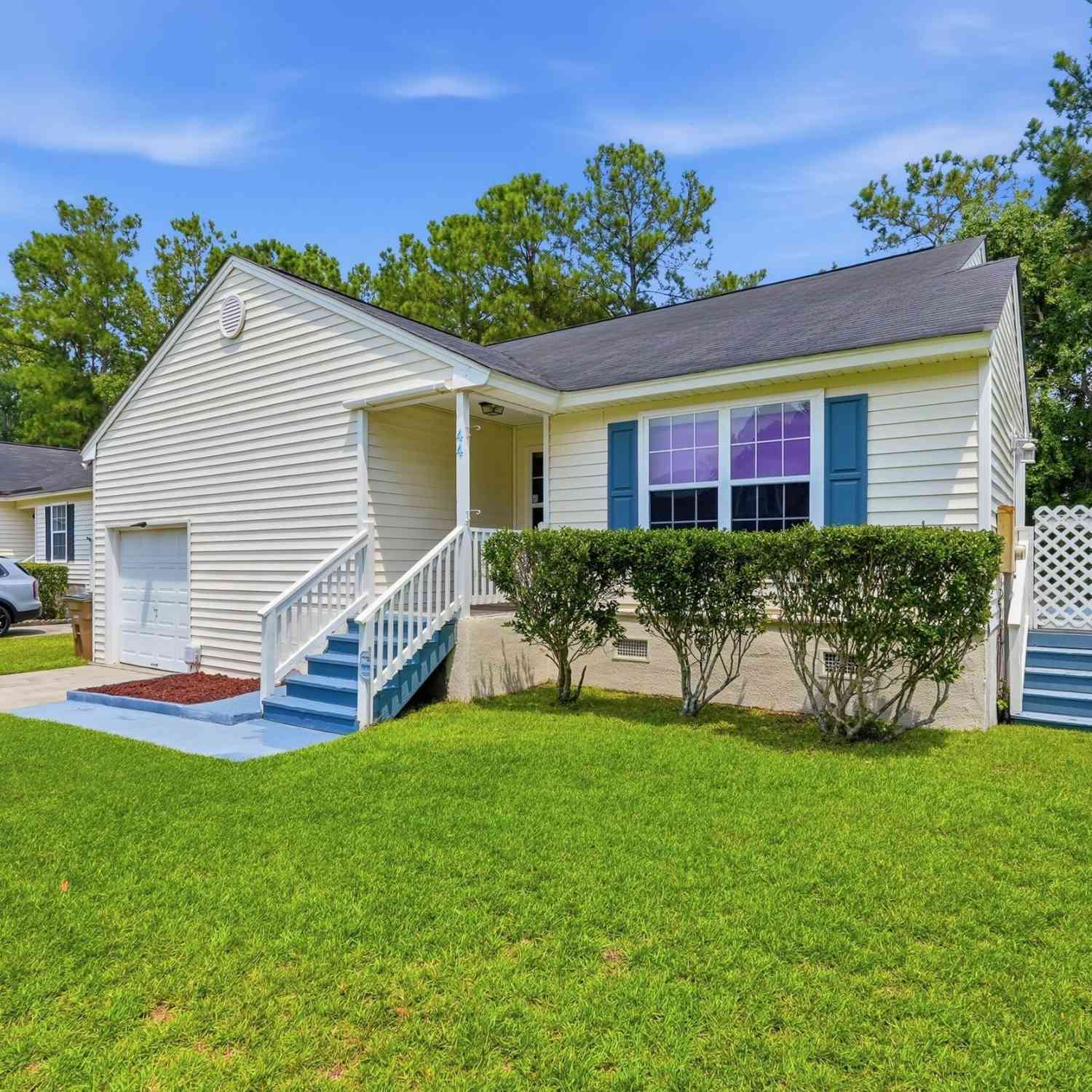 Homes For Sale - 44 Leeward Drive<br/> Savannah, GA 31419