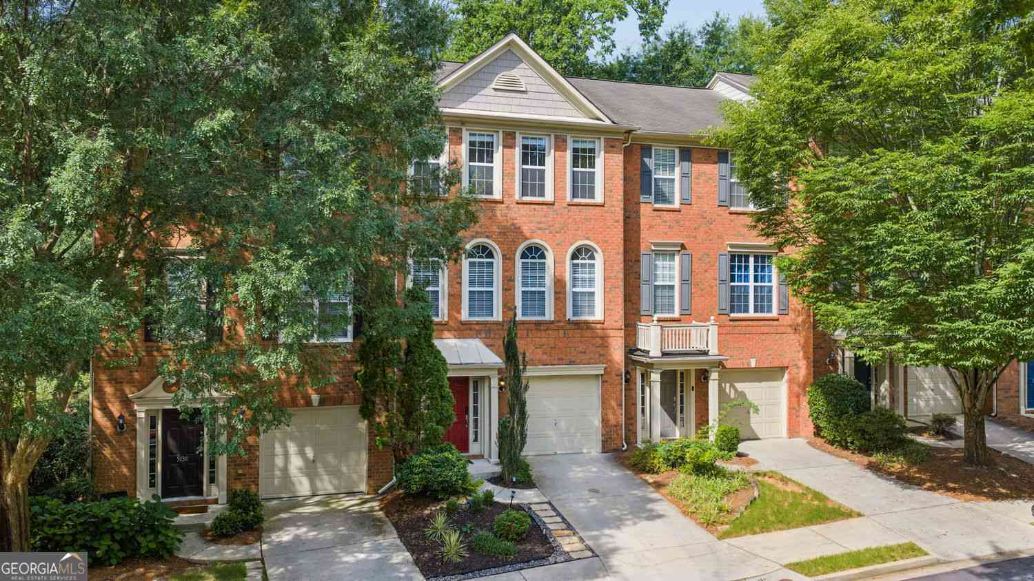 Townhouse For Sale - 5136 Manerdale Drive<br/> Atlanta, GA 30339