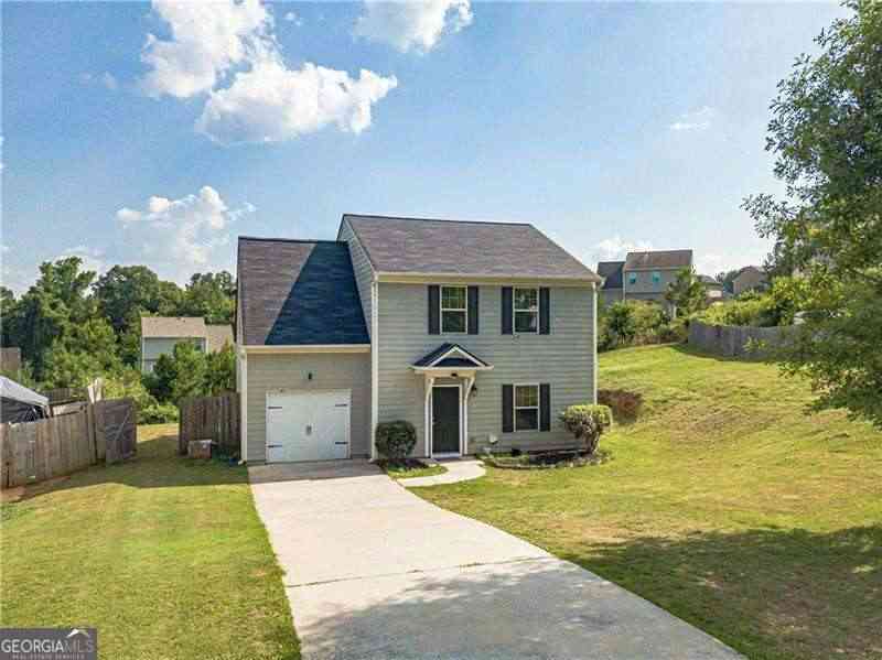 Homes For Sale - 707 Nonsuch Court<br/> Winder, GA 30680