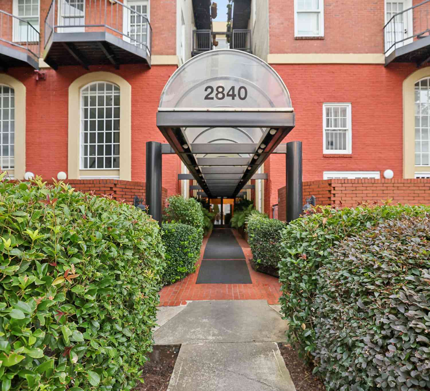 Condo For Sale - 2840 Peachtree Road NE # 108<br/> Atlanta, GA 30305