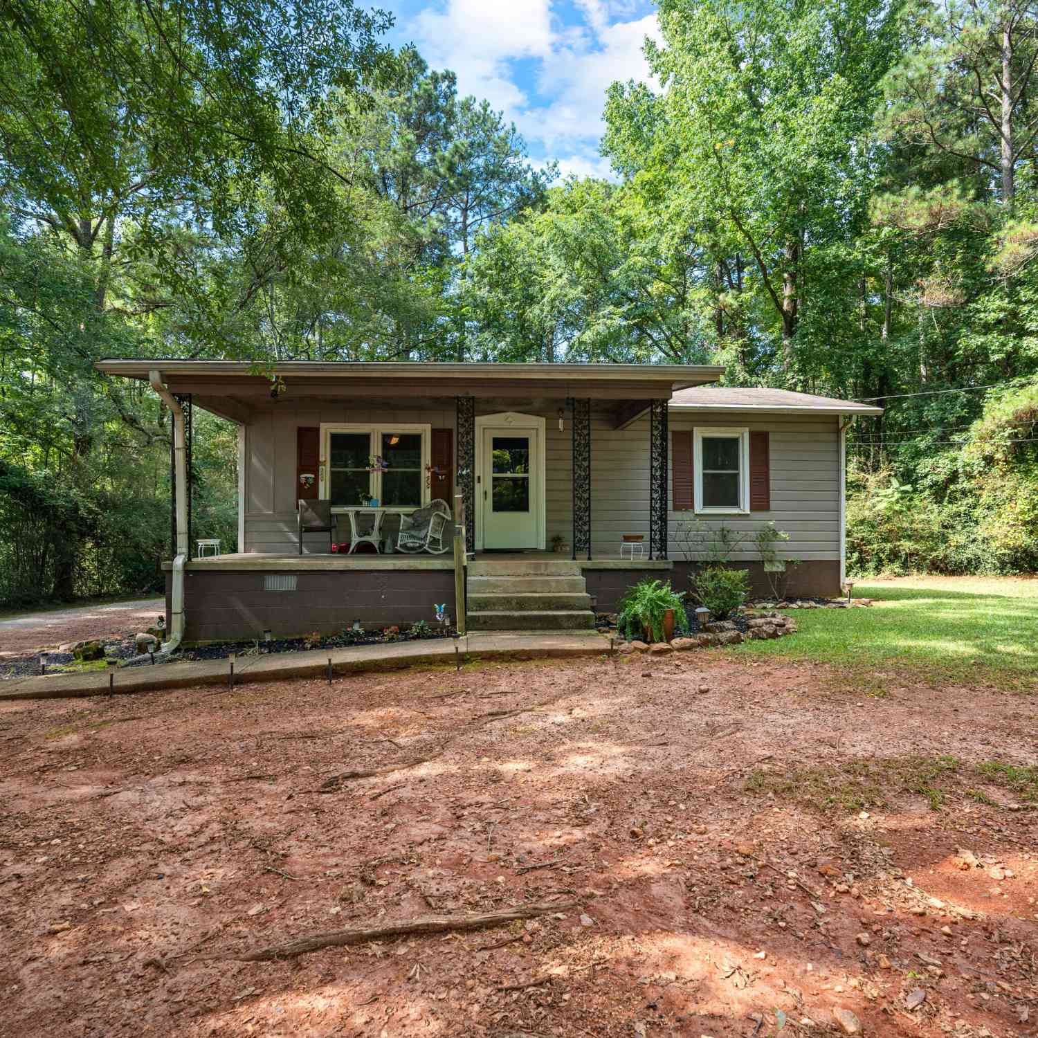 Homes For Sale - 967 Turkey Creek Road<br/> Newnan, GA 30263