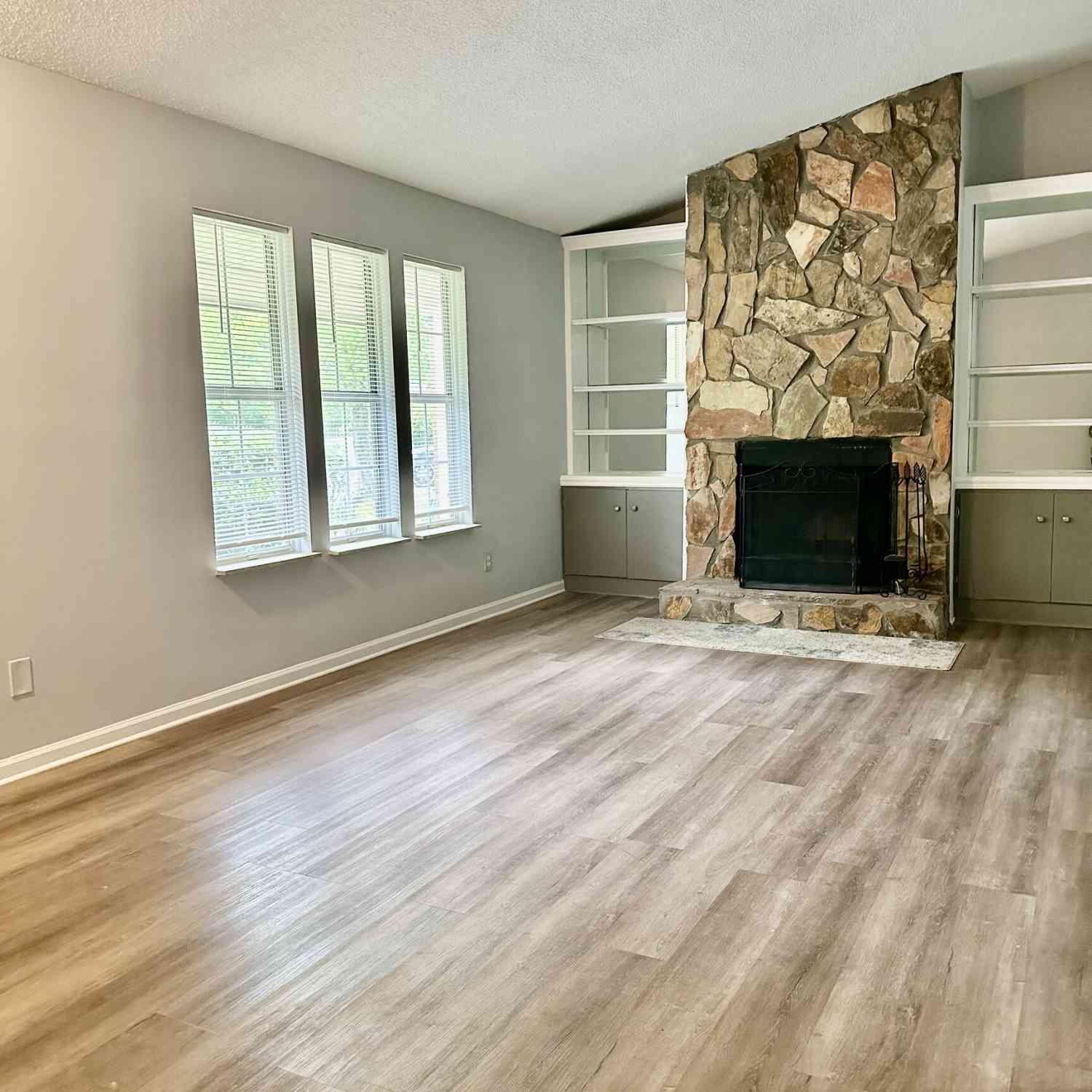 Townhouse For Sale - 1984 Cheatham Woods Drive SW<br/> Marietta, GA 30008