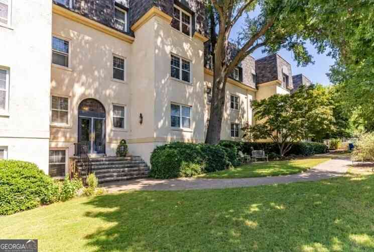 Condo For Sale - 1230 Piedmont Avenue NE #APT 404<br/> Atlanta, GA 30309