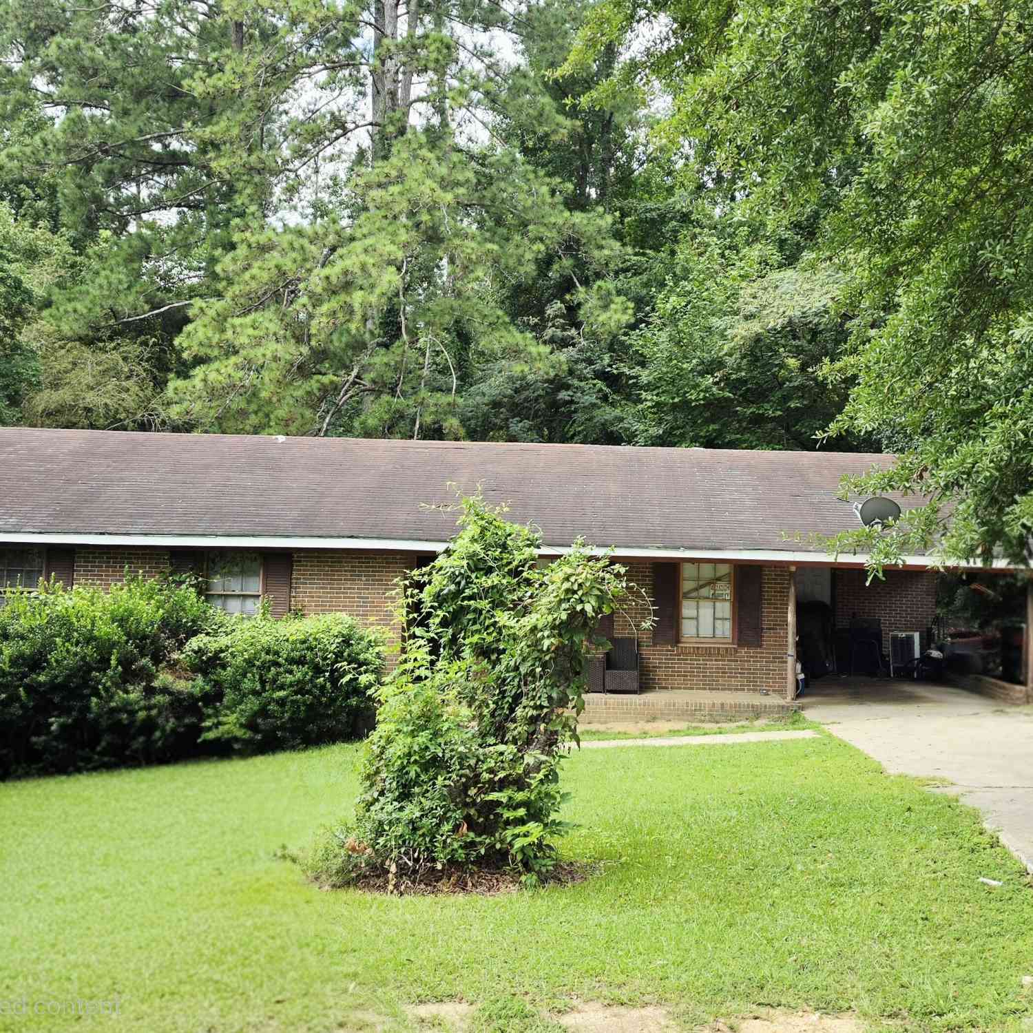 Homes For Sale - 1583 New Castle Drive<br/> Macon, GA 31204