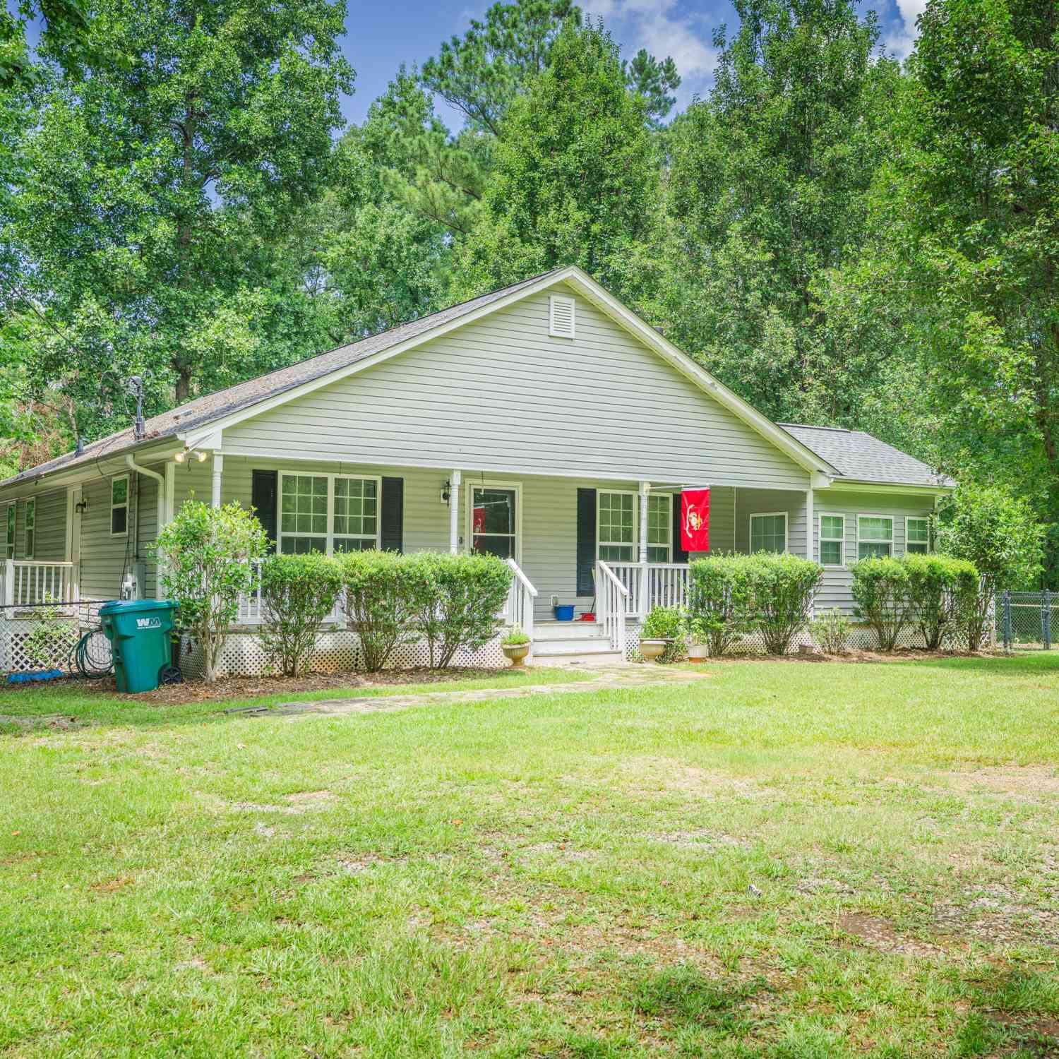 Homes For Sale - 211 Sunfish Trail<br/> Eatonton, GA 31024