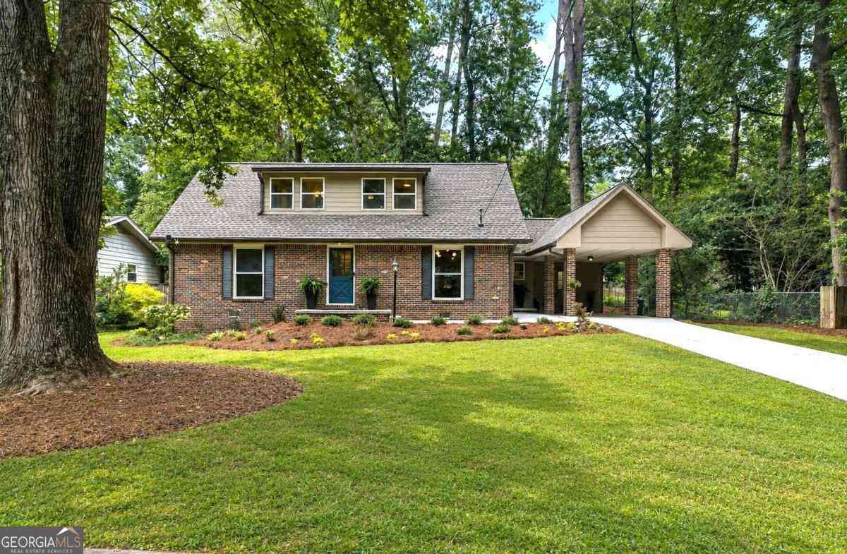 Homes For Sale - 1303 Faraday Place<br/> Decatur, GA 30033