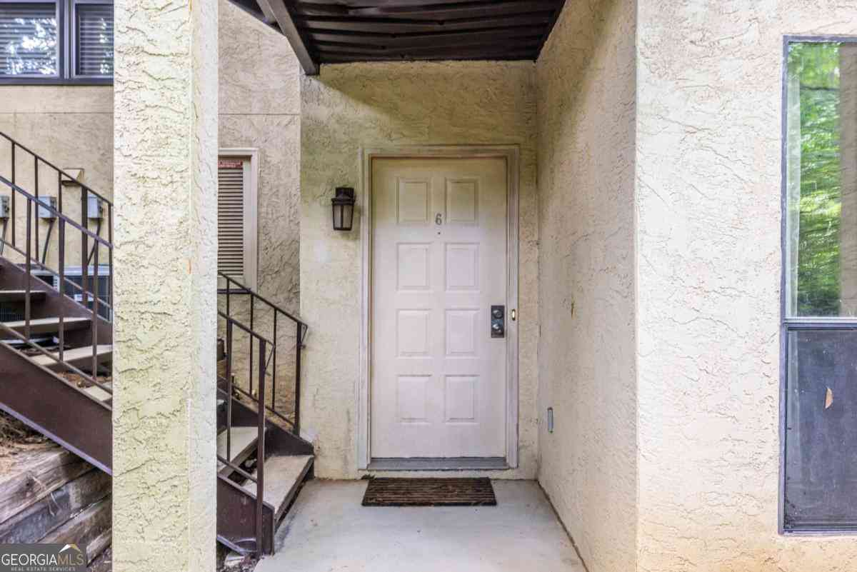 Condo For Sale - 1006 Donegal SE<br/> Smyrna, GA 30080