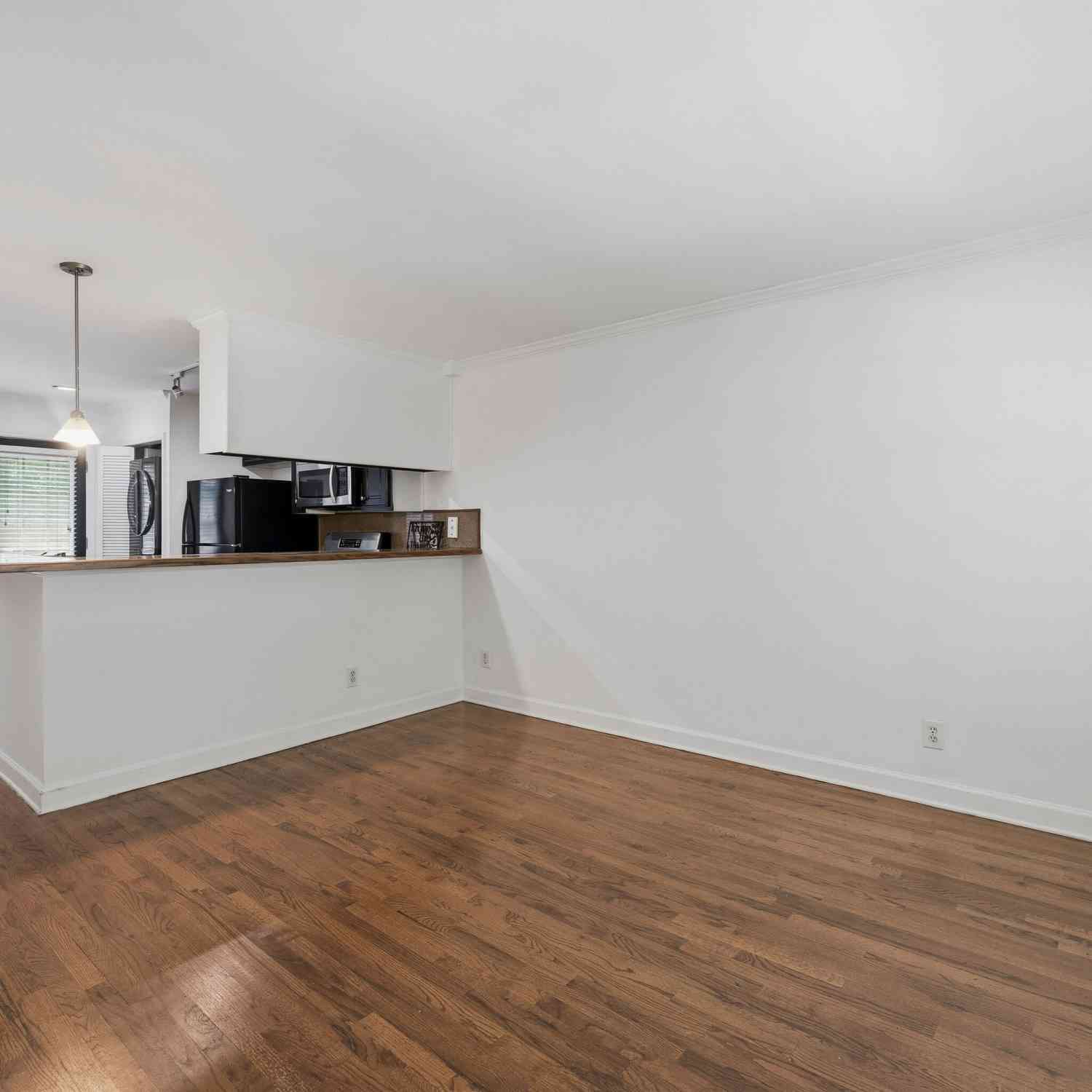 Townhouse For Sale - 2232 Dunseath Avenue NW #APT 105<br/> Atlanta, GA 30318