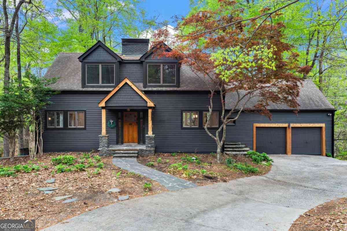 Homes For Sale - 1890 Spalding Drive<br/> Fulton County, Sandy Springs, GA 30350