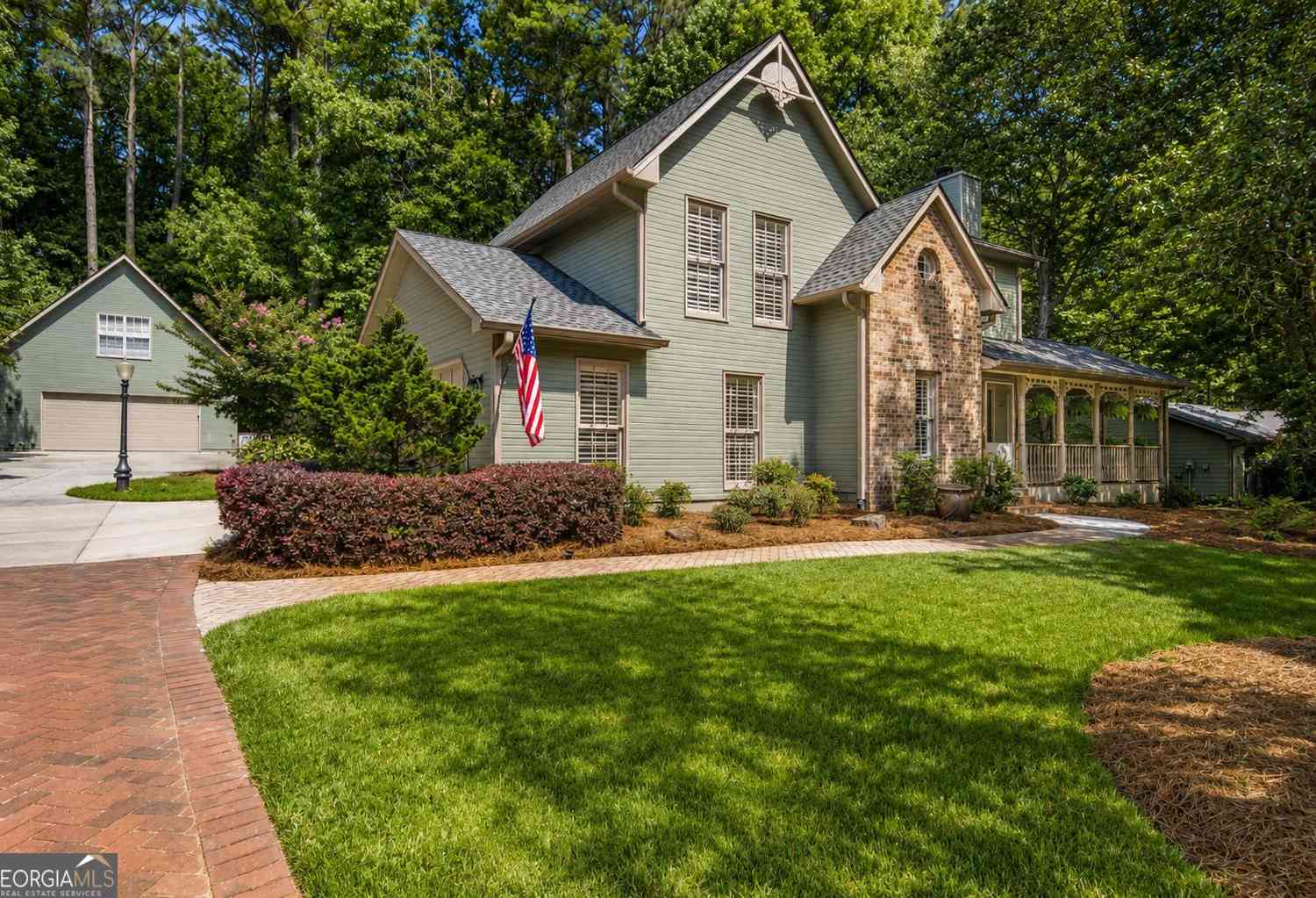 Homes For Sale - 110 Shadowood Lane<br/> Fayette County, Peachtree City, GA 30269