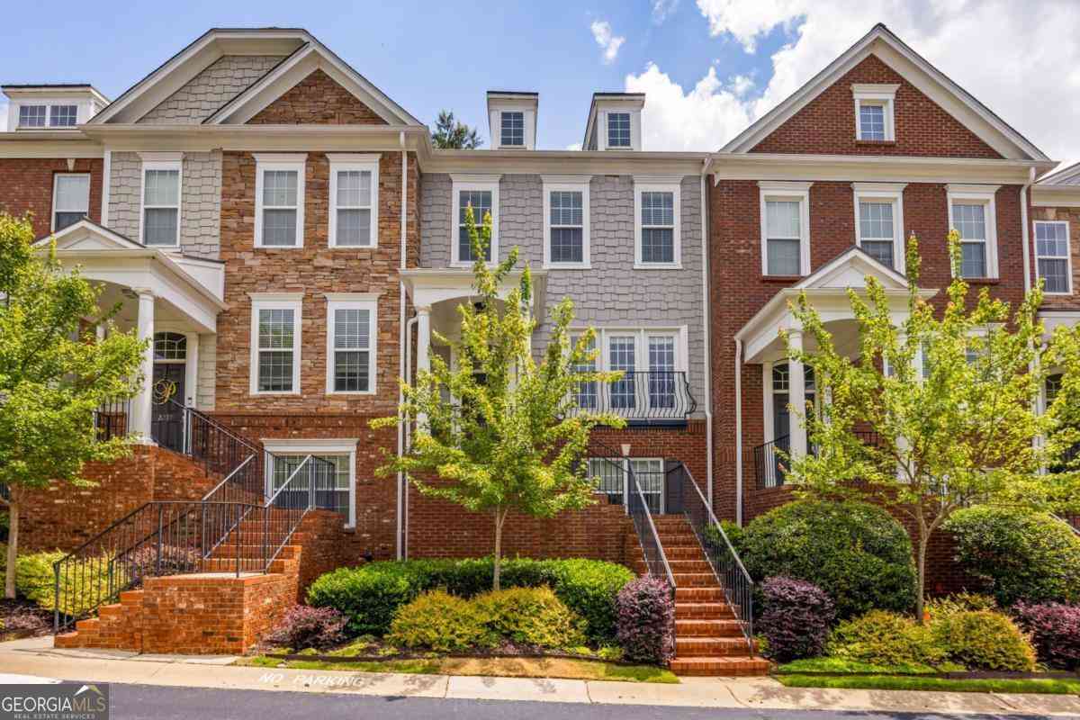 Townhouse For Sale - 2275 Limehurst Drive NE<br/> Dekalb County, Atlanta, GA 30319