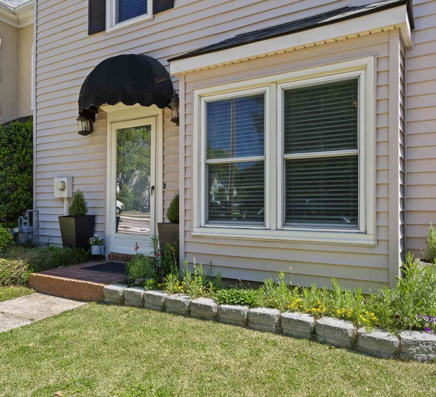 Townhouse For Sale - 573 Salem Woods Drive SE<br/> Marietta, GA 30067