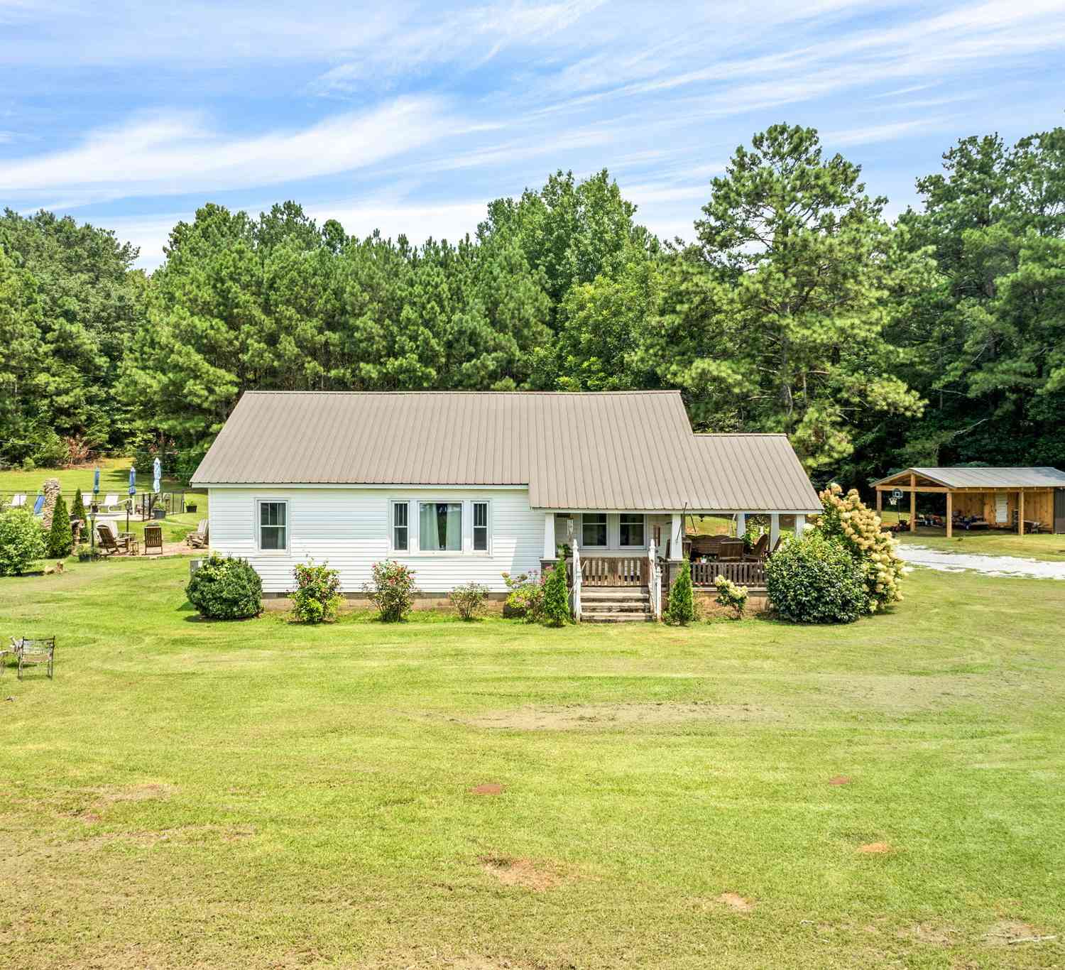 Homes For Sale - 1664 Louina Road<br/> Roanoke, AL 36274
