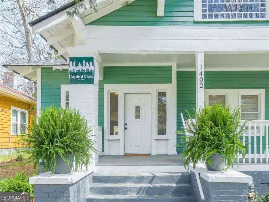 Homes For Sale - 1402 Graham Street SW<br/> Atlanta, GA 30310