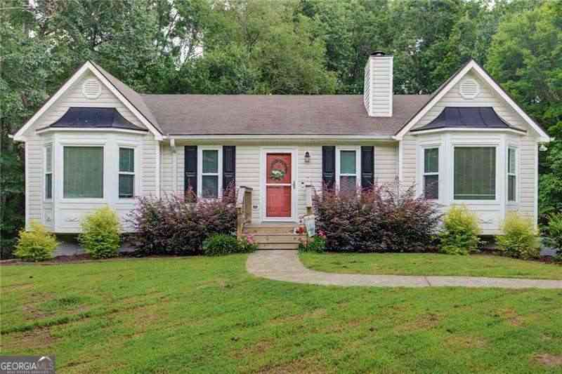 Homes For Sale - 41 Camden Woods Drive NW<br/> Cartersville, GA 30121