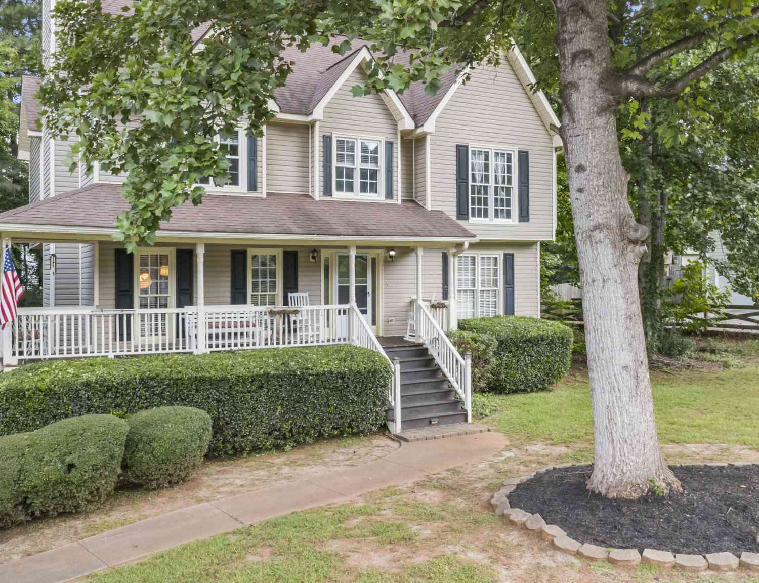 Homes For Sale - 296 Abbington Way<br/> Douglasville, GA 30134