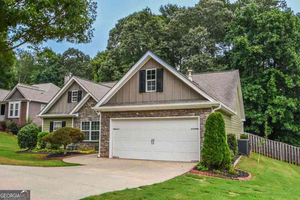 Homes For Sale - 192 Ashebrooke Way<br/> Jackson County, Jefferson, GA 30549