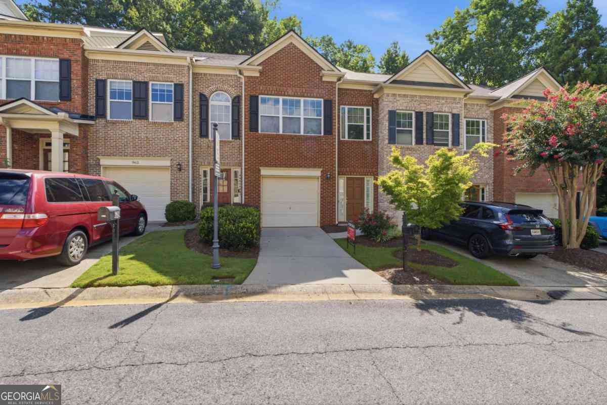 Townhouse For Sale - 958 Firethorne Pass<br/> Cumming, GA 30040