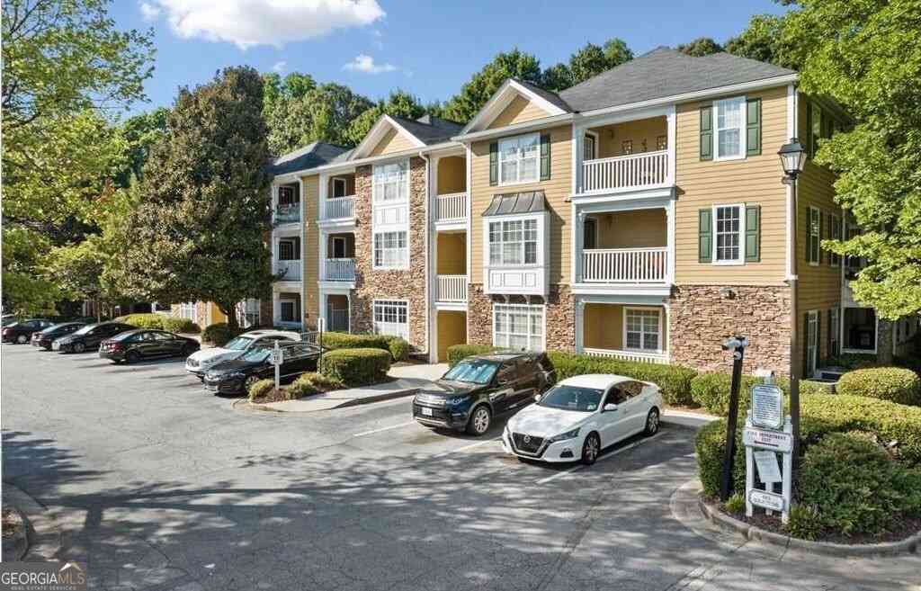 Condo For Sale - 225 Bentley Place<br/> Dekalb County, Tucker, GA 30084