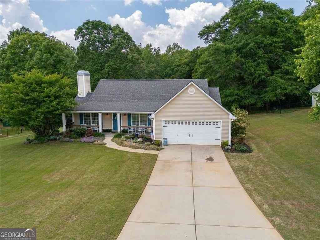 Homes For Sale - 329 Tallassee Lane<br/> Statham, GA 30666