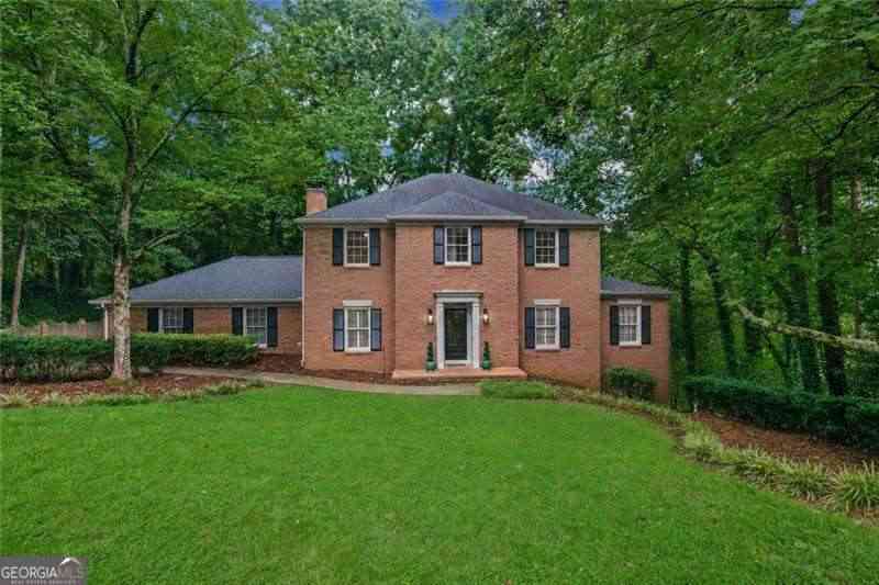 Homes For Sale - 510 Clipper Trail<br/> Fulton County, Atlanta, GA 30328