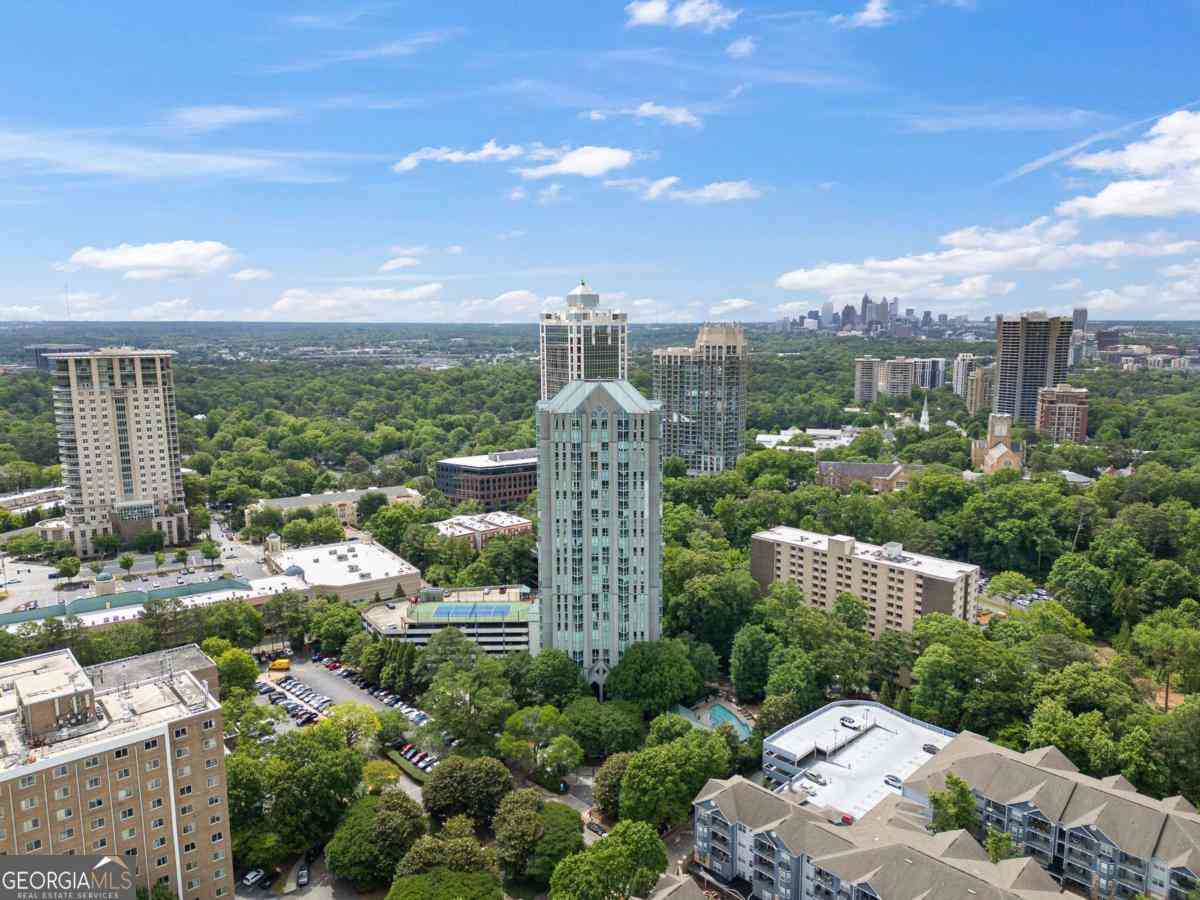 Condo For Sale - 2870 Pharr Court South NW #2602<br/> Atlanta, GA 30305