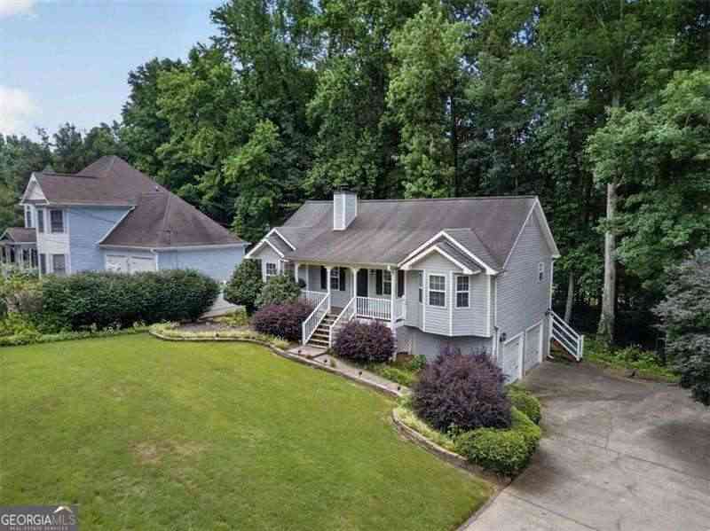 Homes For Sale - 72 Victorian Circle<br/> Dallas, GA 30157