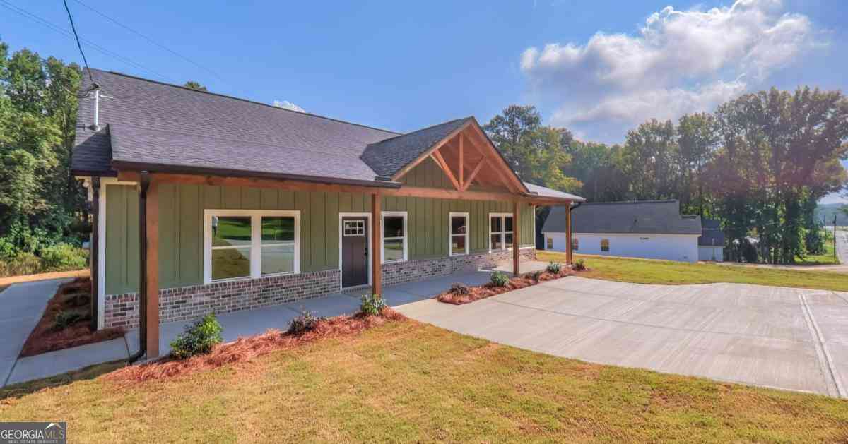Homes For Sale - 1116 Whispering Hills Drive<br/> Bremen, GA 30110
