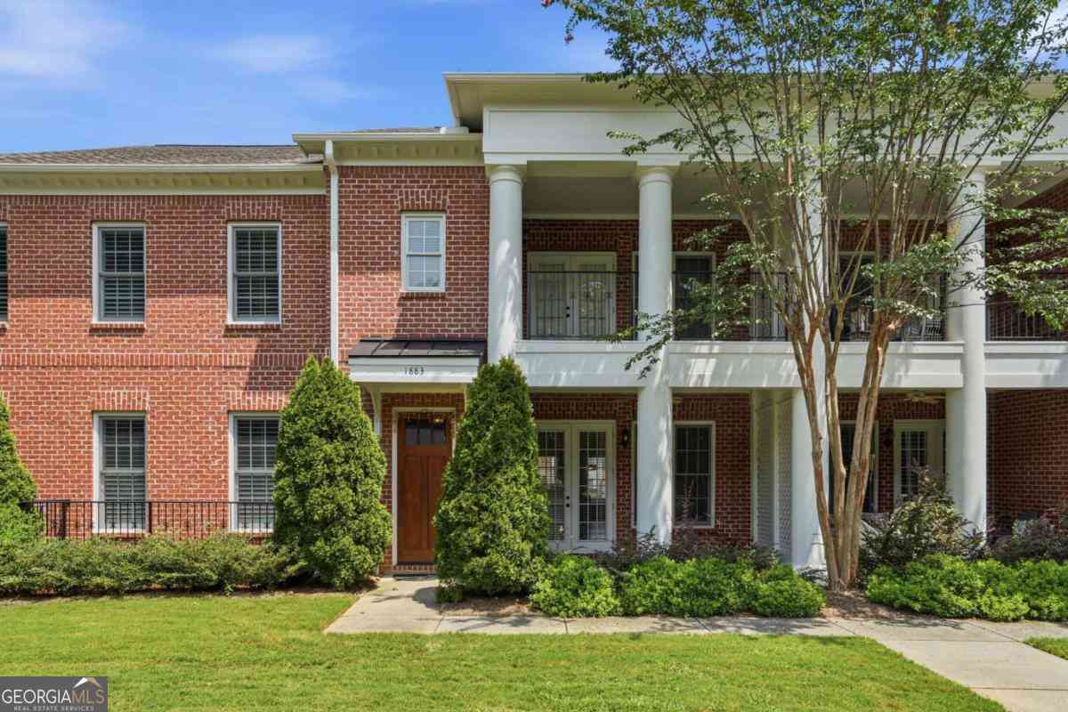 Condo For Sale - 1883 Manor Estate<br/> Dekalb County, Atlanta, GA 30341
